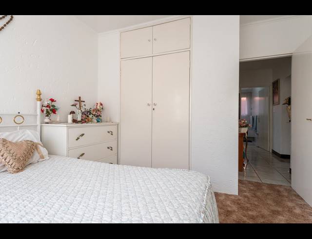 3 BEDROOM HOUSE FOR SALE IN LA ROCHELLE